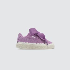 Suede purple toddler pumas